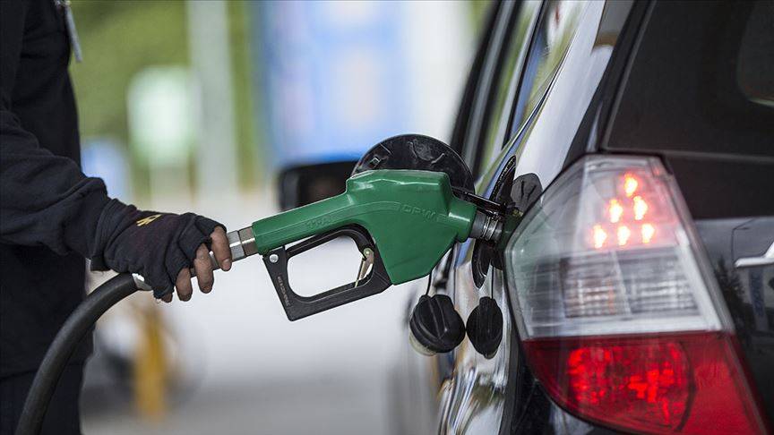 Benzine ve motorine dev zam geliyor! Yeni fiyatlar cep yakacak 8